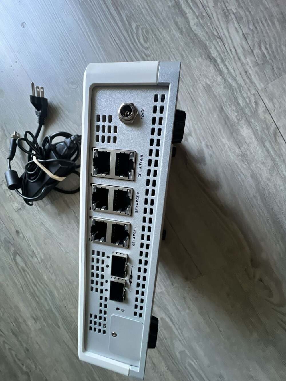 Dell VMware Edge 610 Network Appliance Router - Picture 5 of 5
